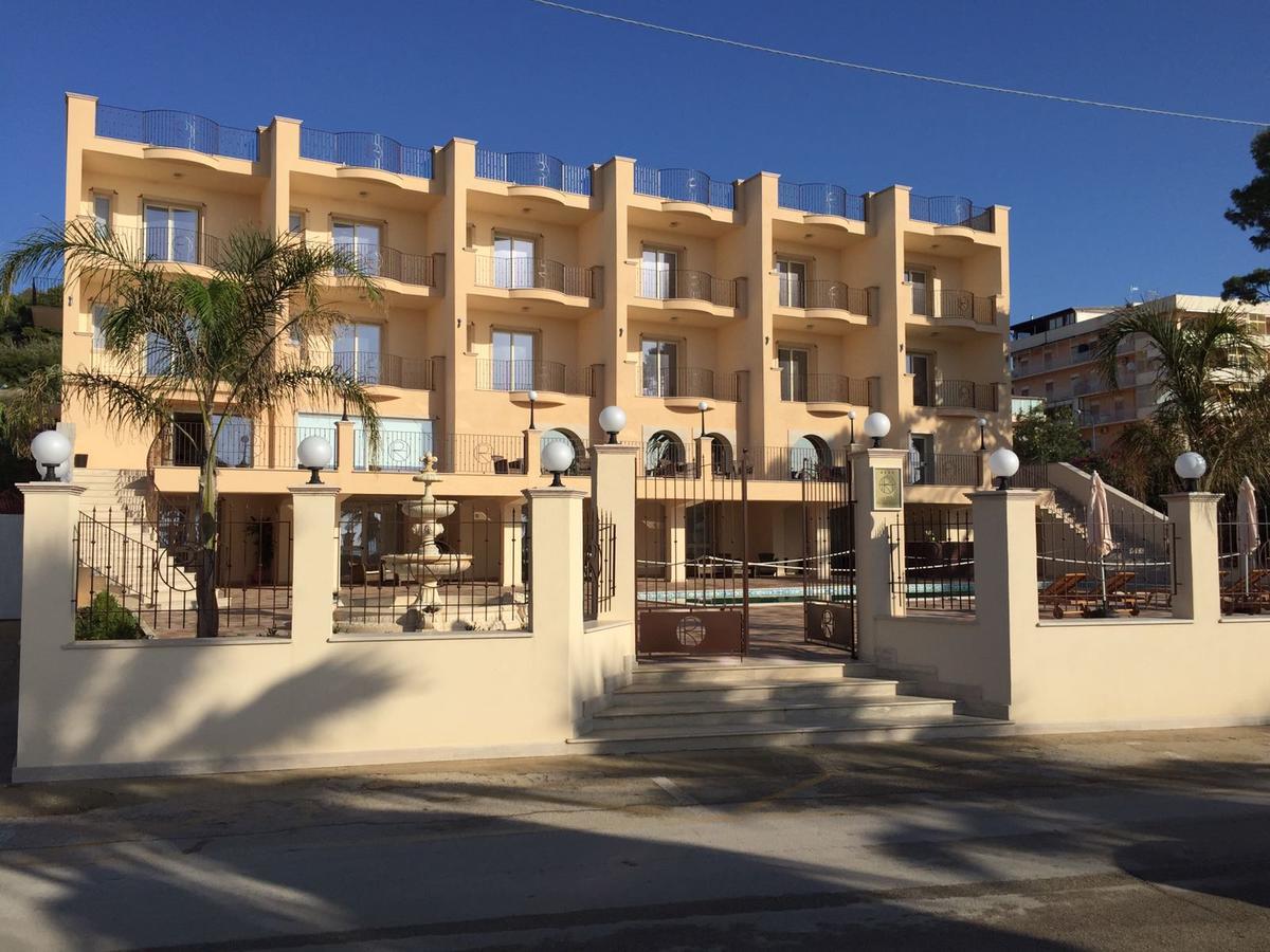 Hotel Riviera Palace Porto Empedocle Ngoại thất bức ảnh