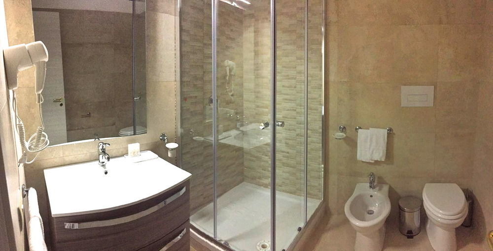 Hotel Riviera Palace Porto Empedocle Ngoại thất bức ảnh