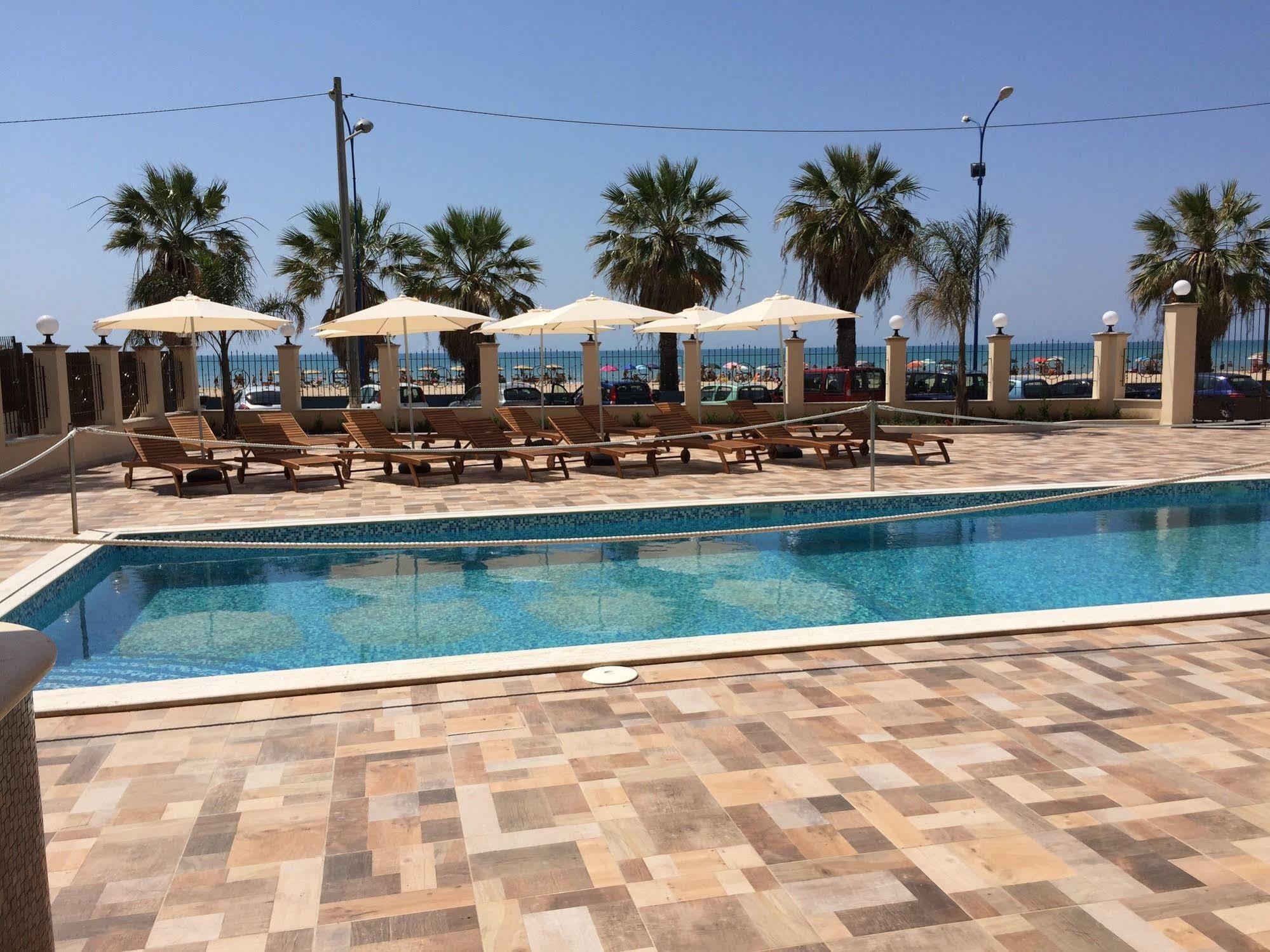 Hotel Riviera Palace Porto Empedocle Ngoại thất bức ảnh