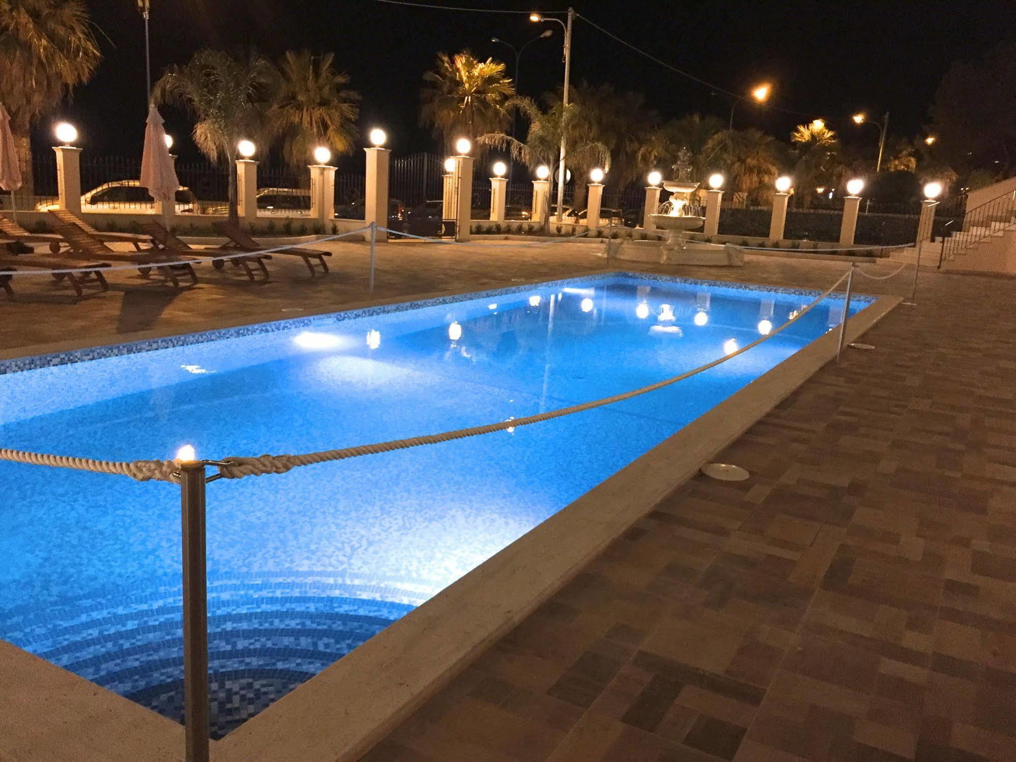 Hotel Riviera Palace Porto Empedocle Ngoại thất bức ảnh