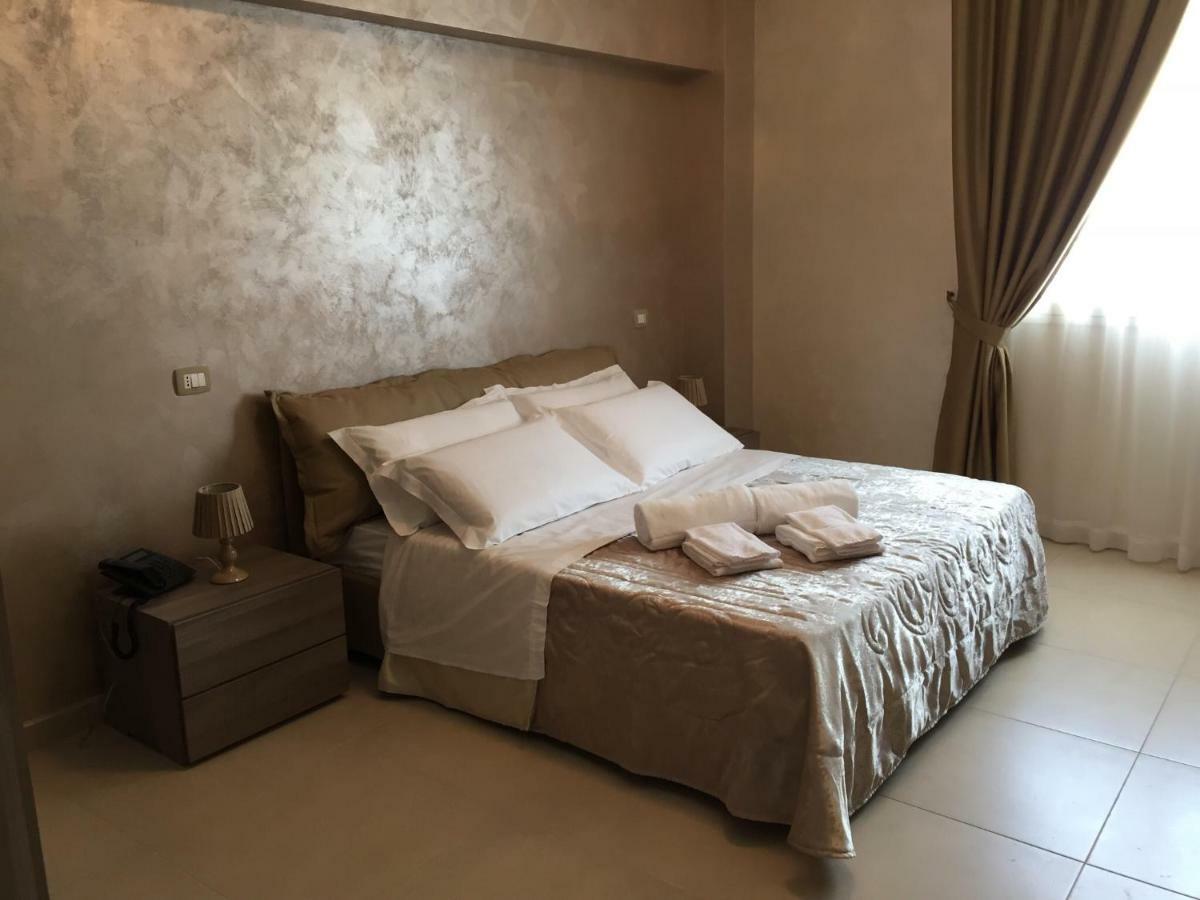 Hotel Riviera Palace Porto Empedocle Ngoại thất bức ảnh